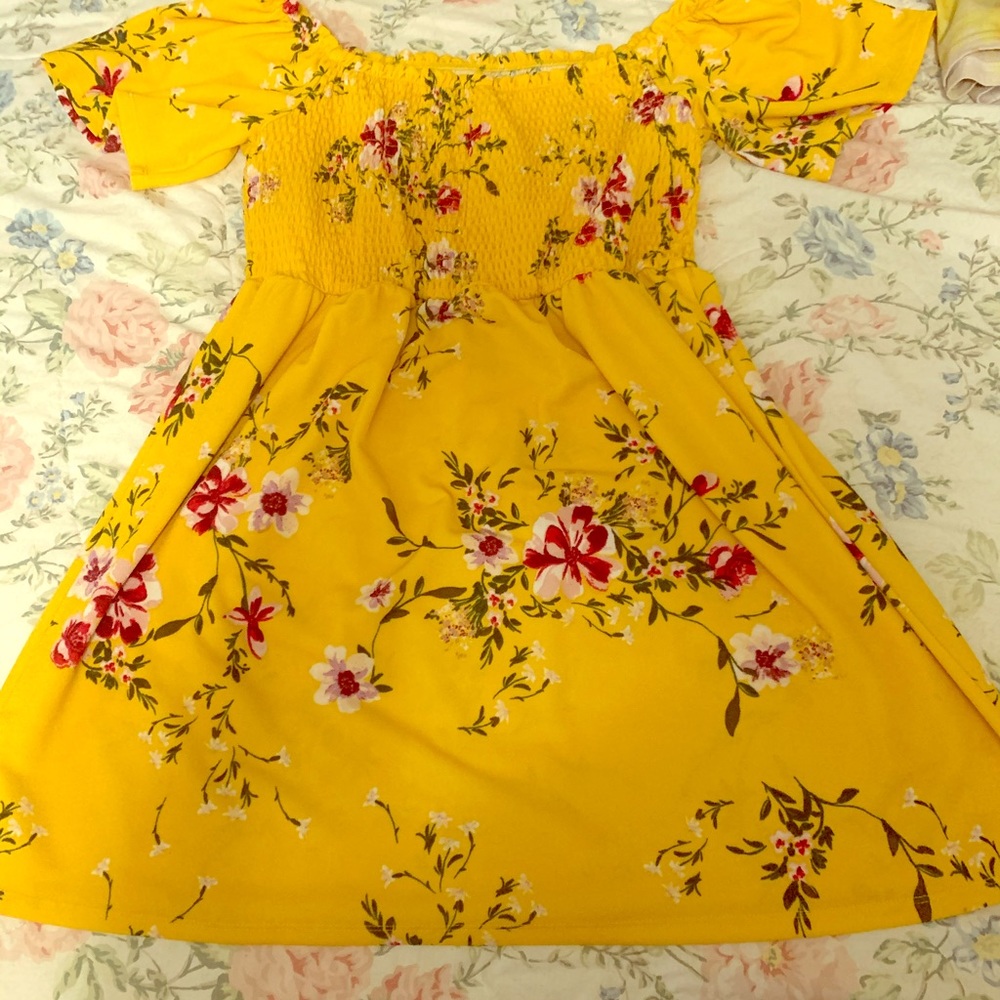 Off the shoulder short summer dress